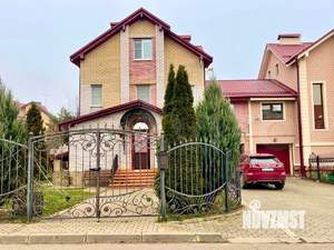 Таунхаус 300м², 4-этажный, на длительный срок,