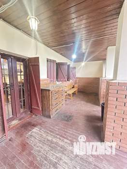 Дом 274м², 3-этажный, участок 17 сот.