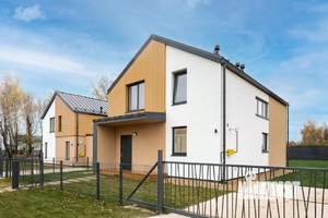 Дом 99м², 2-этажный, участок 5 сот.