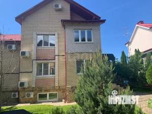 Таунхаус 300м², 4-этажный, на длительный срок, 