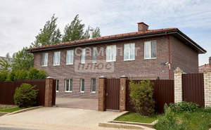 Дом 408м&sup2;, 2-этажный, участок 14 сот.  