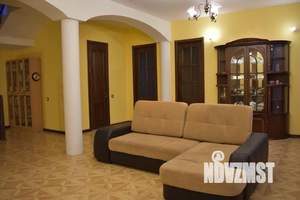 Коттедж 340м², 3-этажный, участок 16 сот.  