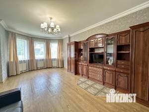 Дом 350м², 2-этажный, участок 13 сот.  