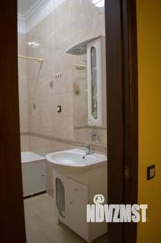Коттедж 340м², 3-этажный, участок 16 сот.  