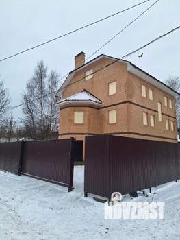 Дом 319м&sup2;, 3-этажный, участок 4 сот.  