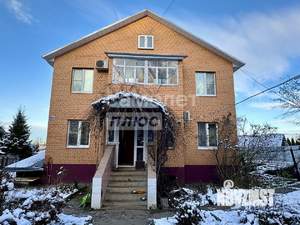 Дом 351м², 3-этажный, участок 12 сот.  