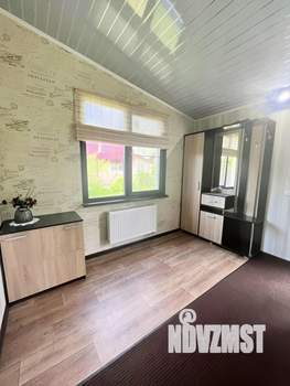 Дом 100м&sup2;, 2-этажный, участок 12 сот.  