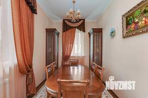 Дом 211м², 2-этажный, участок 12 сот.  