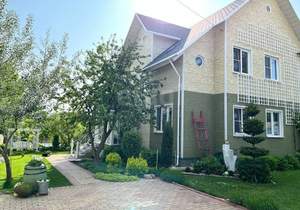 Дом 185м&sup2;, 2-этажный, участок 15 сот.  