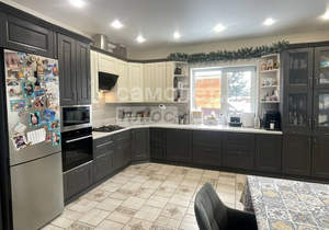 Дом 190м&sup2;, 2-этажный, участок 7 сот.  