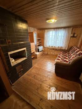 Дом 30м², 2-этажный, участок 6 сот.  