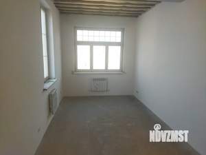 Дом 210м², 3-этажный, участок 5 сот.  