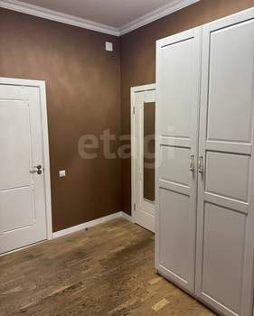 Дом 185м&sup2;, 2-этажный, участок 15 сот.  