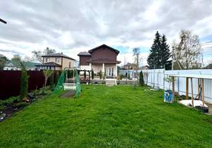 Дом 190м², 2-этажный, участок 10 сот.  