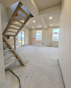 Дом 147м², 2-этажный, участок 5 сот.  