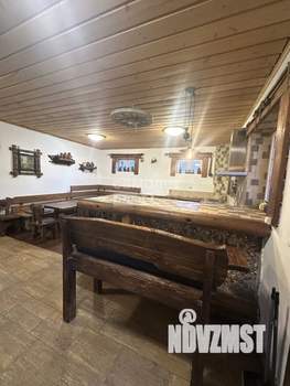 Дом 274м&sup2;, 3-этажный, участок 17 сот.  