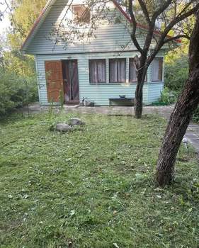 Дом 70м&sup2;, 2-этажный, участок 8 сот.  