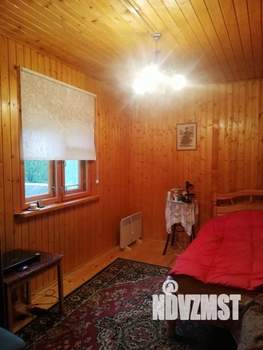 Дом 60м², 2-этажный, участок 9 сот.  