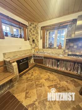 Дом 274м&sup2;, 3-этажный, участок 17 сот.  