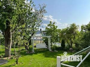 Дом 200м², 2-этажный, участок 15 сот.  