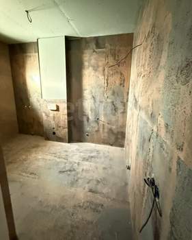 Дом 350м&sup2;, 3-этажный, участок 21 сот.  