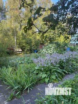 Дом 70м&sup2;, 2-этажный, участок 8 сот.  