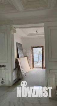 Дом 350м², 3-этажный, участок 21 сот.  