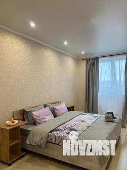 Студия квартира, посуточно, 45м2, 10/17 этаж
