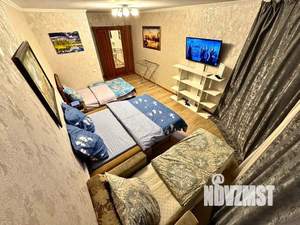 1-к квартира, посуточно, 42м2, 1/1 этаж