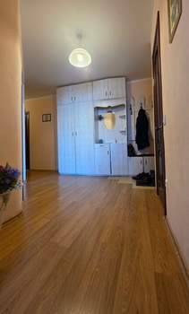 3-к квартира, на длительный срок, 70м2, 2/5 этаж