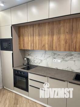 1-к квартира, посуточно, 35м2, 3/9 этаж