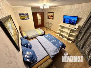 1-к квартира, посуточно, 42м2, 1/1 этаж
