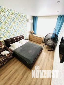 1-к квартира, посуточно, 44м2, 1/1 этаж