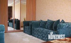 1-к квартира, посуточно, 42м2, 1/1 этаж