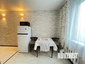 1-к квартира, посуточно, 37м2, 6/9 этаж