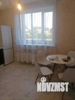 1-к квартира, посуточно, 39м2, 3/3 этаж