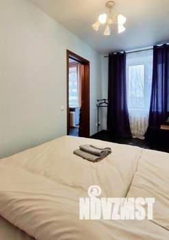 1-к квартира, посуточно, 44м2, 1/1 этаж