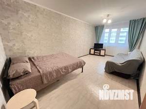 1-к квартира, посуточно, 37м2, 6/9 этаж