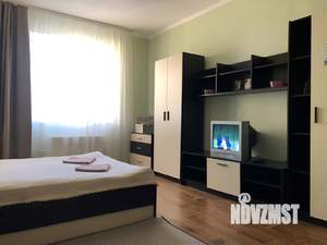 1-к квартира, посуточно, 42м2, 10/16 этаж