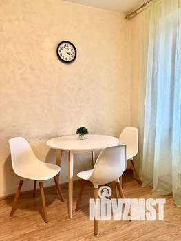 1-к квартира, посуточно, 42м2, 6/9 этаж