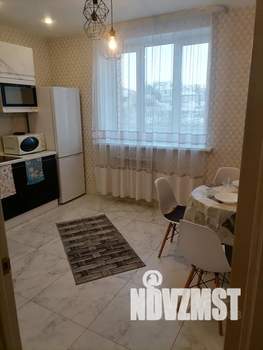 1-к квартира, посуточно, 39м2, 3/3 этаж