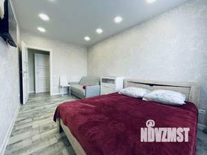 1-к квартира, посуточно, 37м2, 6/16 этаж