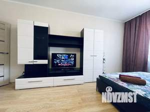 1-к квартира, посуточно, 37м2, 8/16 этаж