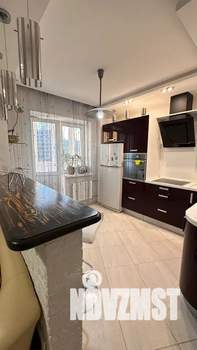 Студия квартира, посуточно, 44м2, 3/17 этаж