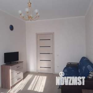 1-к квартира, посуточно, 35м2, 11/16 этаж