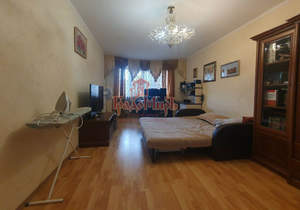 2-к квартира, вторичка, 64м2, 4/10 этаж