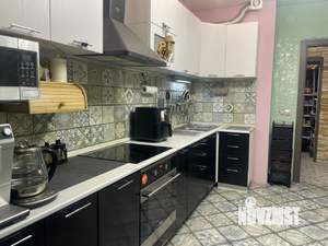 2-к квартира, вторичка, 72м2, 1/3 этаж