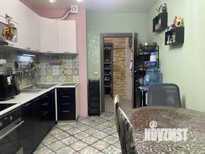 2-к квартира, вторичка, 72м2, 1/3 этаж