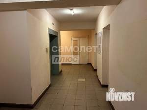 2-к квартира, вторичка, 61м2, 1/9 этаж