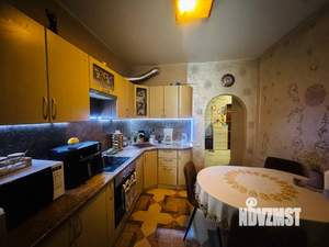 2-к квартира, вторичка, 68м2, 1/3 этаж